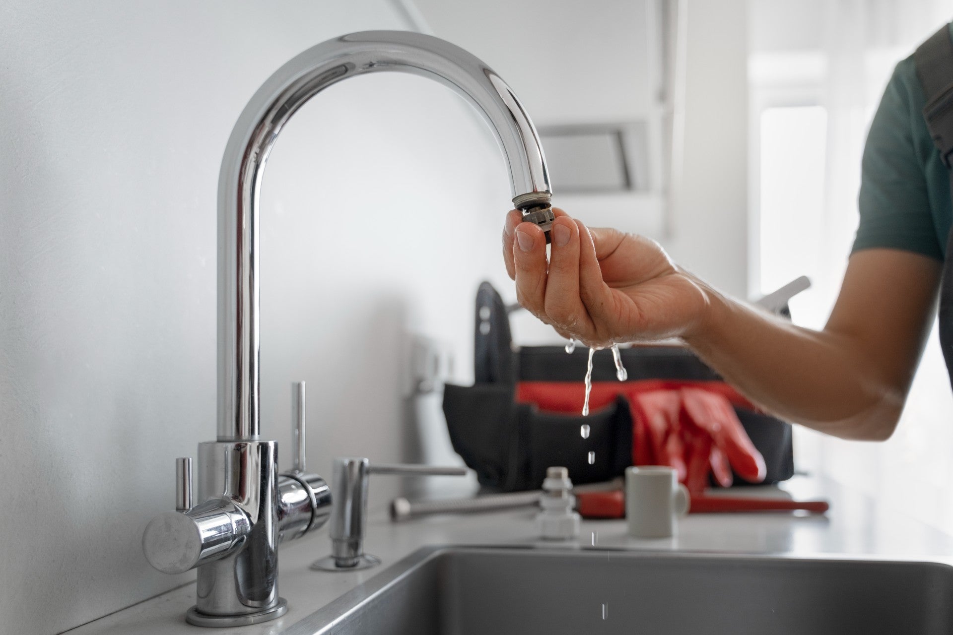 Tips for Choosing the Right Kitchen Faucet AAA Plumbing Supply
