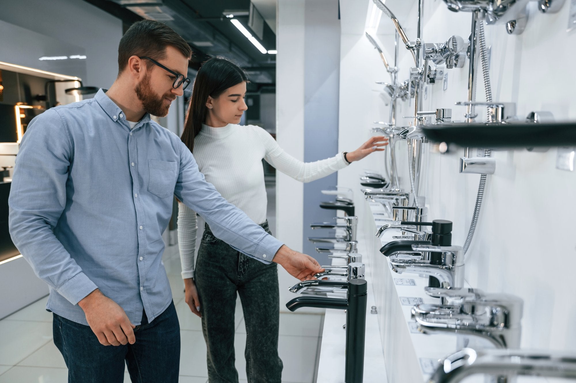 Choose the best supply store in your neighborhood for your plumbing ne